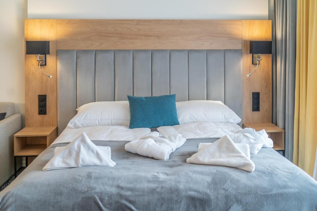 Lux Apartman V Hoteli Akvamarin Bešeňová エクステリア 写真