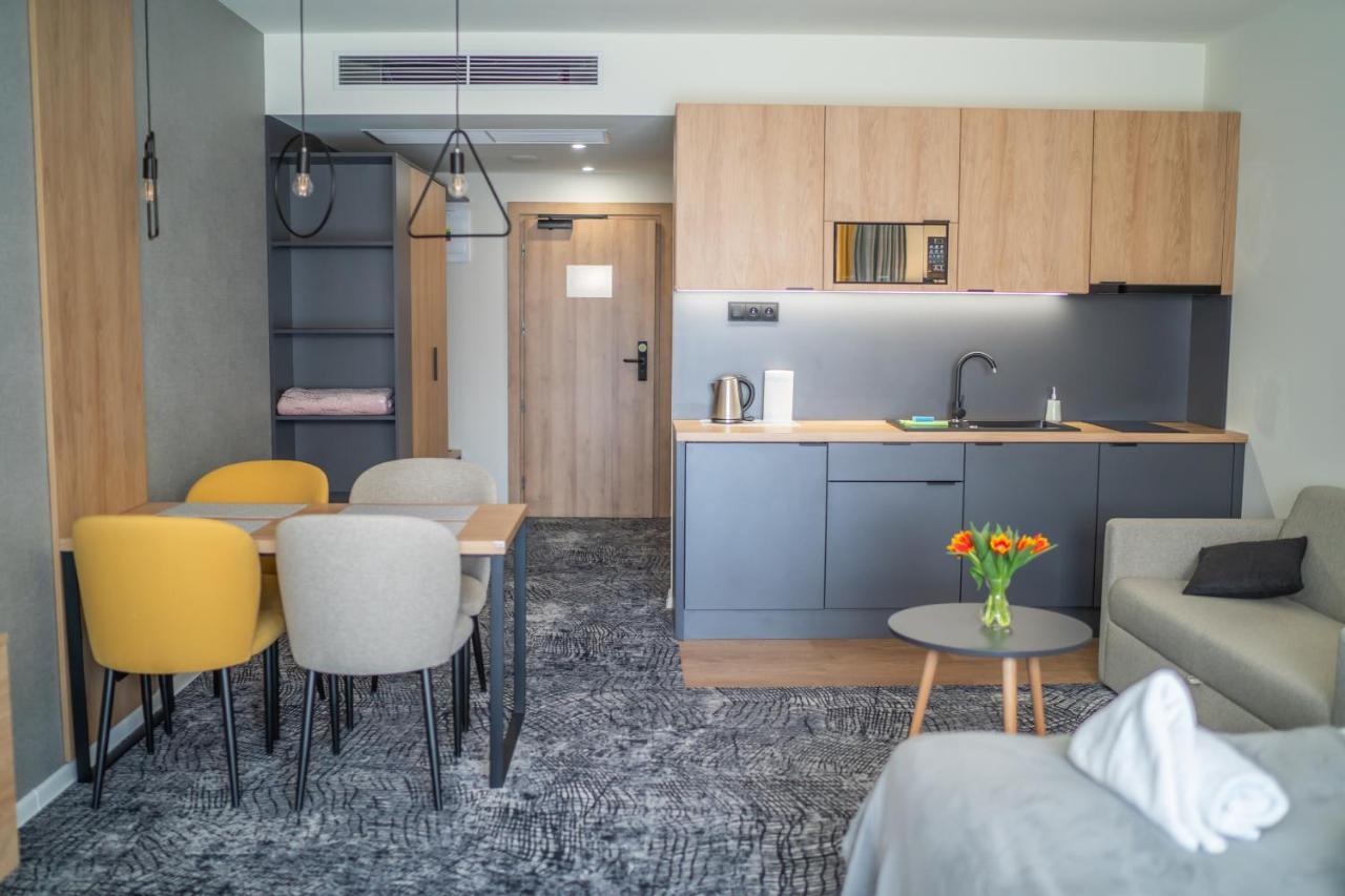 Lux Apartman V Hoteli Akvamarin Bešeňová エクステリア 写真